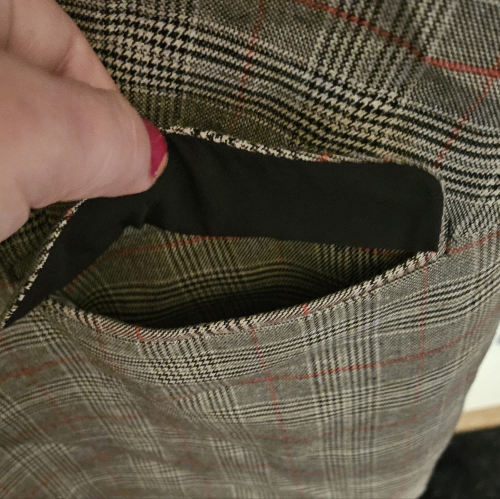 1. State Women's Brown Plaid Blazer - Picture 4 of 6